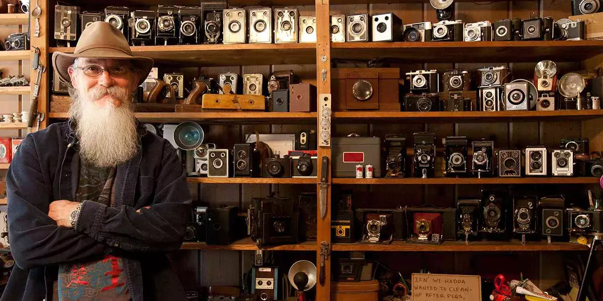 How to Sell Antiques and Collectibles Online (2024)